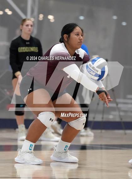 Thumbnail 1 in Riesel vs. Round Top-Carmine (Legends Invitational) photogallery.