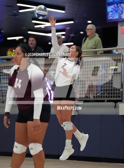 Thumbnail 1 in Riesel vs. Round Top-Carmine (Legends Invitational) photogallery.