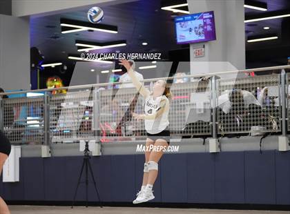 Thumbnail 2 in Riesel vs. Round Top-Carmine (Legends Invitational) photogallery.