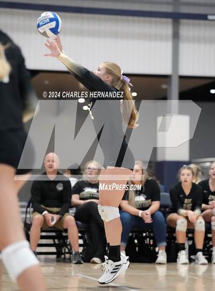 Thumbnail 1 in Riesel vs. Round Top-Carmine (Legends Invitational) photogallery.