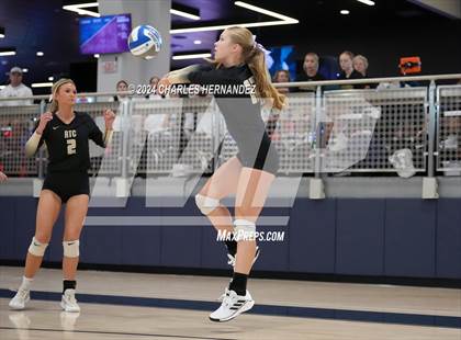Thumbnail 3 in Riesel vs. Round Top-Carmine (Legends Invitational) photogallery.