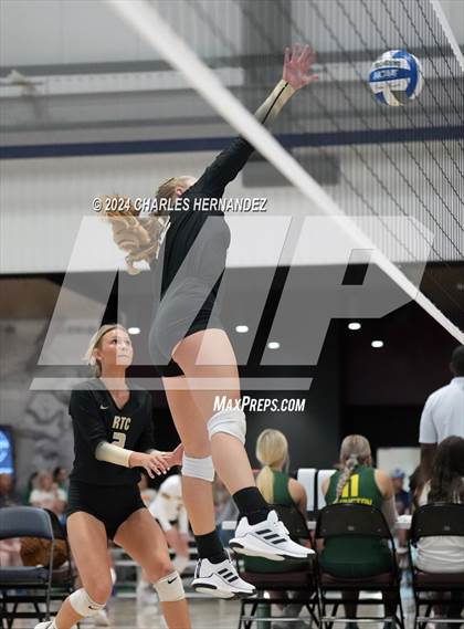 Thumbnail 3 in Riesel vs. Round Top-Carmine (Legends Invitational) photogallery.