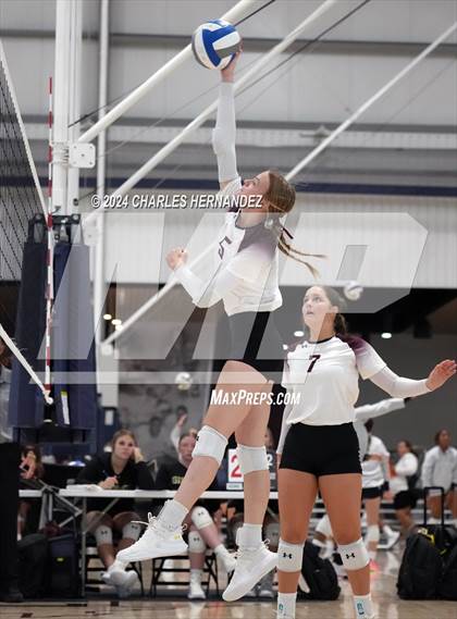 Thumbnail 2 in Riesel vs. Round Top-Carmine (Legends Invitational) photogallery.