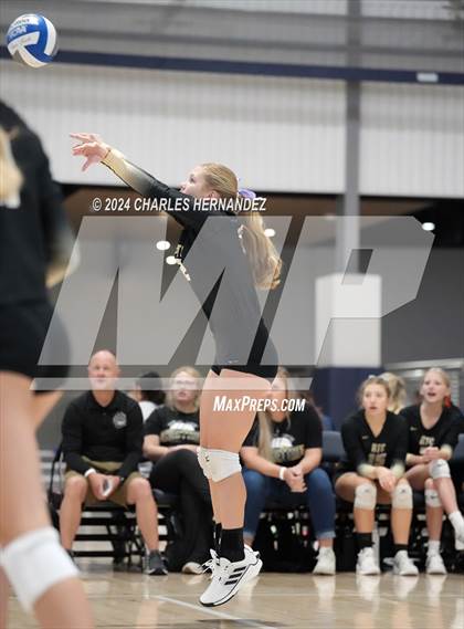 Thumbnail 2 in Riesel vs. Round Top-Carmine (Legends Invitational) photogallery.