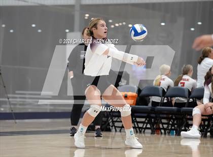 Thumbnail 2 in Riesel vs. Round Top-Carmine (Legends Invitational) photogallery.