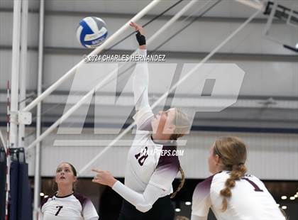 Thumbnail 3 in Riesel vs. Round Top-Carmine (Legends Invitational) photogallery.