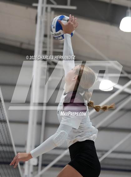 Thumbnail 2 in Riesel vs. Round Top-Carmine (Legends Invitational) photogallery.