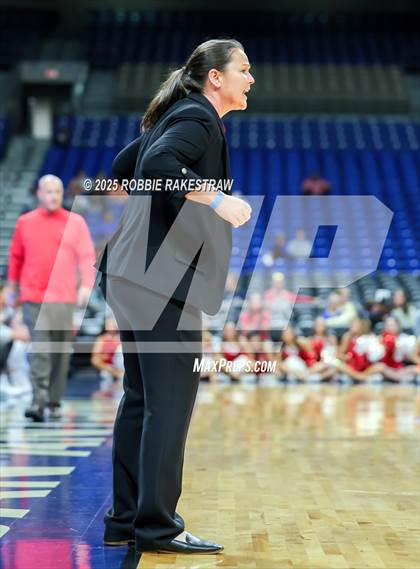 Thumbnail 3 in Fairfield vs. Jim Ned (UIL 3A Basketball Division I Final) photogallery.