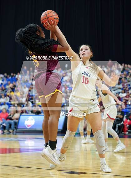 Thumbnail 3 in Fairfield vs. Jim Ned (UIL 3A Basketball Division I Final) photogallery.