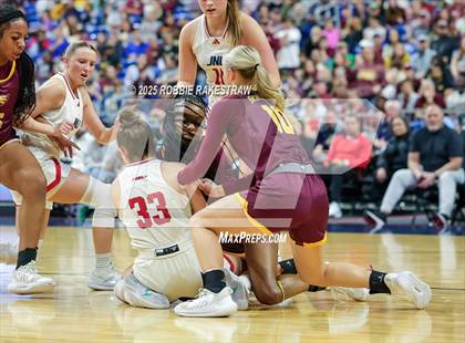 Thumbnail 2 in Fairfield vs. Jim Ned (UIL 3A Basketball Division I Final) photogallery.