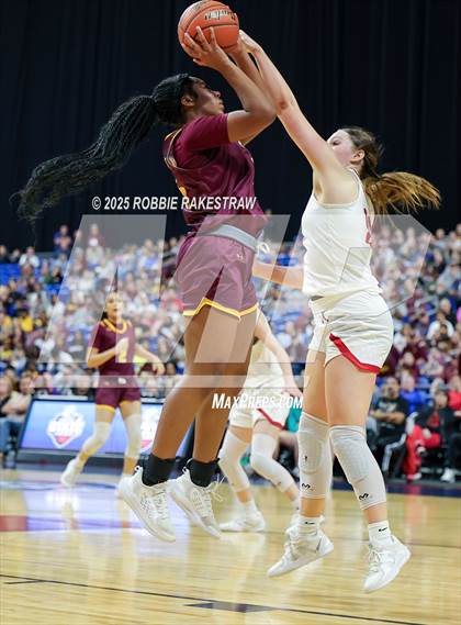 Thumbnail 3 in Fairfield vs. Jim Ned (UIL 3A Basketball Division I Final) photogallery.