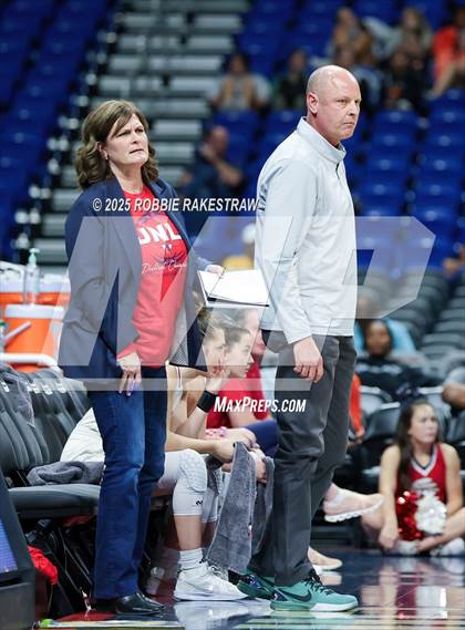 Thumbnail 2 in Fairfield vs. Jim Ned (UIL 3A Basketball Division I Final) photogallery.
