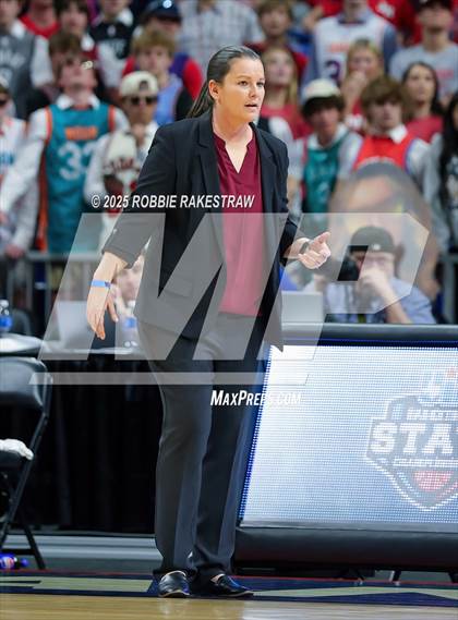 Thumbnail 2 in Fairfield vs. Jim Ned (UIL 3A Basketball Division I Final) photogallery.