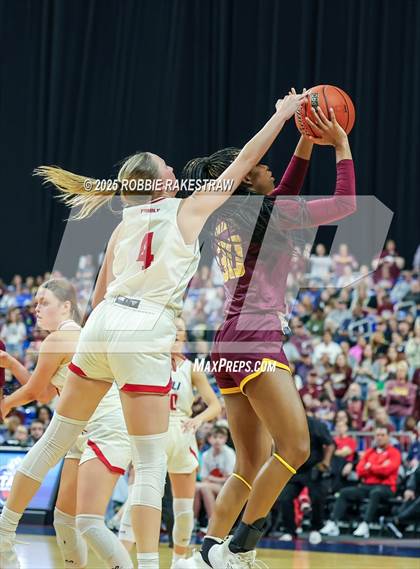 Thumbnail 2 in Fairfield vs. Jim Ned (UIL 3A Basketball Division I Final) photogallery.
