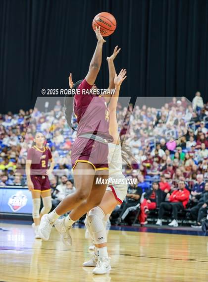 Thumbnail 2 in Fairfield vs. Jim Ned (UIL 3A Basketball Division I Final) photogallery.