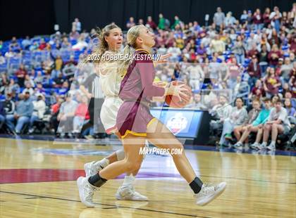 Thumbnail 3 in Fairfield vs. Jim Ned (UIL 3A Basketball Division I Final) photogallery.