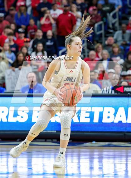 Thumbnail 3 in Fairfield vs. Jim Ned (UIL 3A Basketball Division I Final) photogallery.