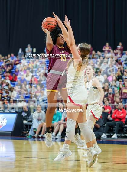 Thumbnail 2 in Fairfield vs. Jim Ned (UIL 3A Basketball Division I Final) photogallery.