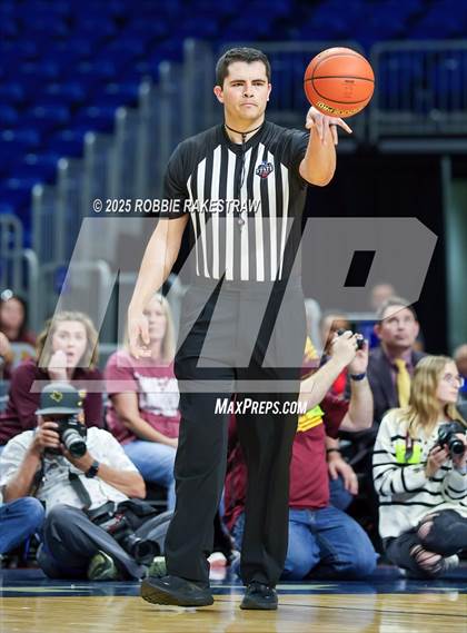 Thumbnail 3 in Fairfield vs. Jim Ned (UIL 3A Basketball Division I Final) photogallery.