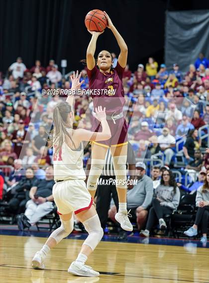 Thumbnail 2 in Fairfield vs. Jim Ned (UIL 3A Basketball Division I Final) photogallery.