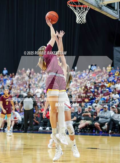 Thumbnail 1 in Fairfield vs. Jim Ned (UIL 3A Basketball Division I Final) photogallery.