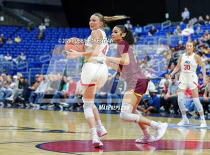 Thumbnail 3 in Fairfield vs. Jim Ned (UIL 3A Basketball Division I Final) photogallery.