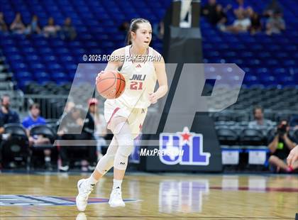 Thumbnail 3 in Fairfield vs. Jim Ned (UIL 3A Basketball Division I Final) photogallery.