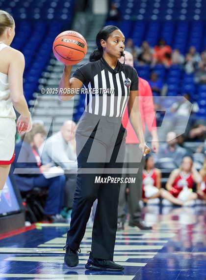 Thumbnail 1 in Fairfield vs. Jim Ned (UIL 3A Basketball Division I Final) photogallery.