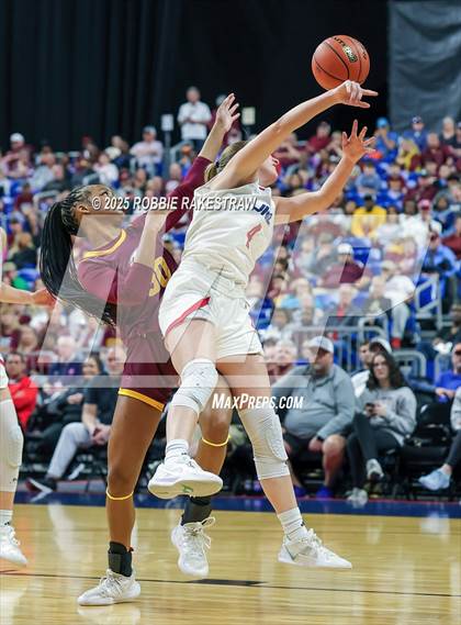 Thumbnail 1 in Fairfield vs. Jim Ned (UIL 3A Basketball Division I Final) photogallery.