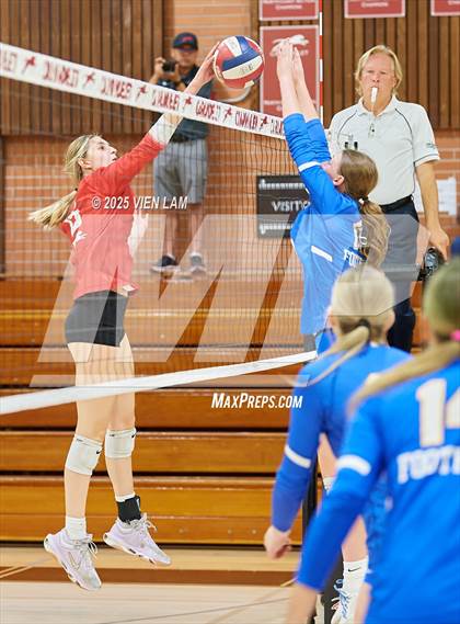 Thumbnail 3 in Foothill @ Carondelet (CIF NCS Division 1 Quarterfinals) photogallery.