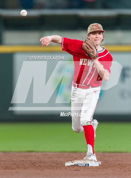 Thumbnail 2 in Newport - Bellevue vs. Highline photogallery.