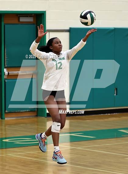 Thumbnail 3 in Hough @ Myers Park photogallery.