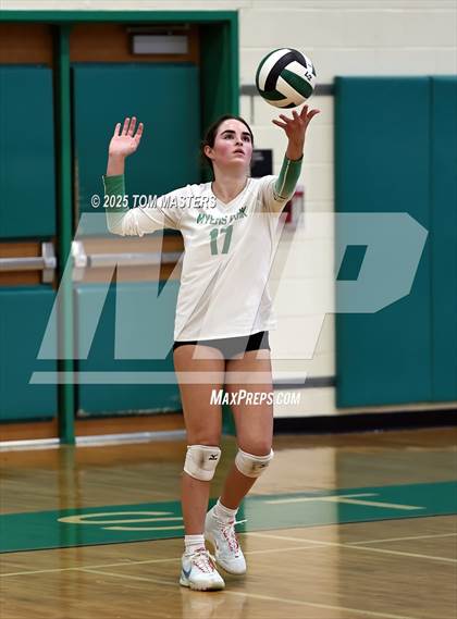 Thumbnail 1 in Hough @ Myers Park photogallery.