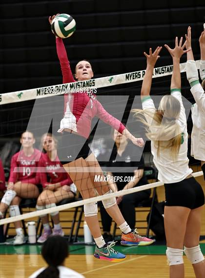 Thumbnail 3 in Hough @ Myers Park photogallery.