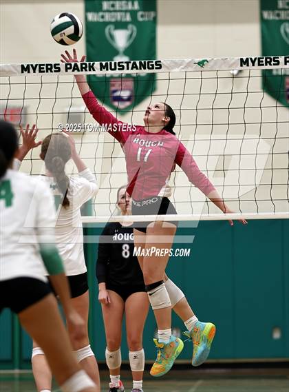 Thumbnail 1 in Hough @ Myers Park photogallery.