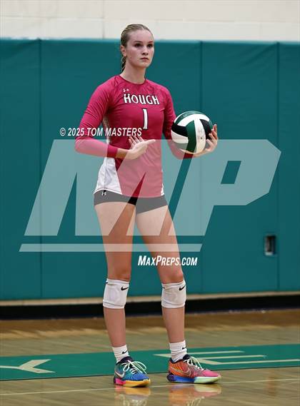 Thumbnail 2 in Hough @ Myers Park photogallery.
