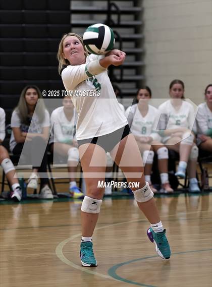 Thumbnail 2 in Hough @ Myers Park photogallery.