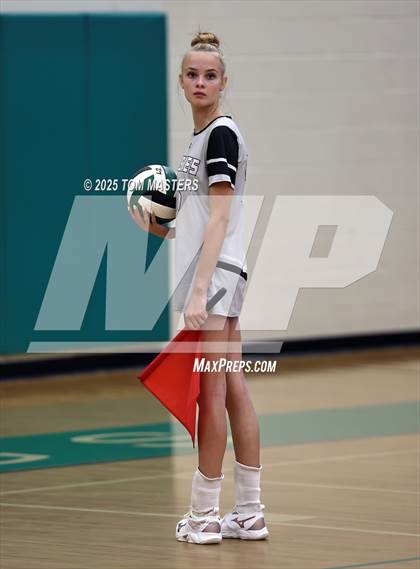 Thumbnail 2 in Hough @ Myers Park photogallery.