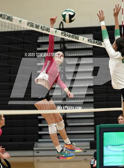 Thumbnail 2 in Hough @ Myers Park photogallery.