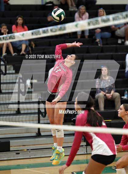 Thumbnail 2 in Hough @ Myers Park photogallery.