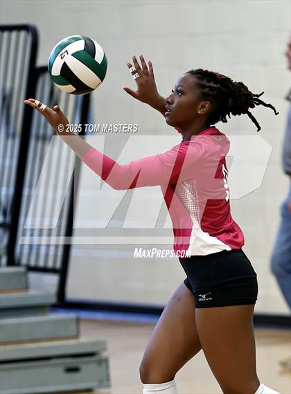 Thumbnail 3 in Hough @ Myers Park photogallery.