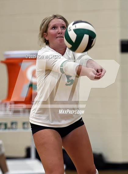 Thumbnail 2 in Hough @ Myers Park photogallery.