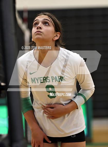 Thumbnail 2 in Hough @ Myers Park photogallery.