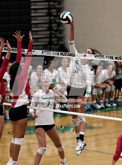 Thumbnail 1 in Hough @ Myers Park photogallery.