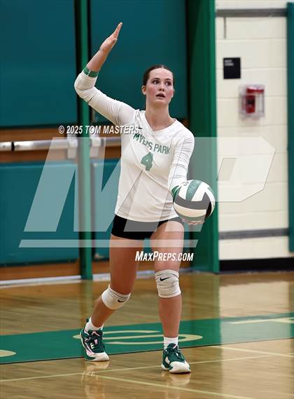 Thumbnail 3 in Hough @ Myers Park photogallery.