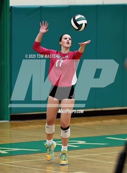 Thumbnail 3 in Hough @ Myers Park photogallery.
