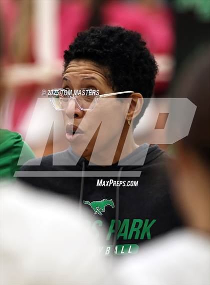 Thumbnail 1 in Hough @ Myers Park photogallery.