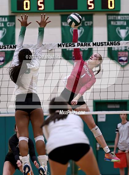 Thumbnail 1 in Hough @ Myers Park photogallery.