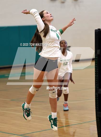 Thumbnail 2 in Hough @ Myers Park photogallery.