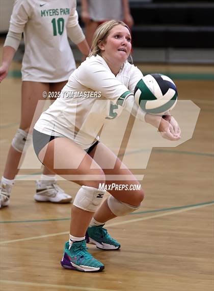 Thumbnail 2 in Hough @ Myers Park photogallery.